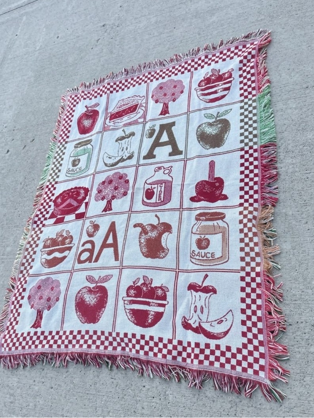 Vintage woven tapestry blanket cottagecore throw